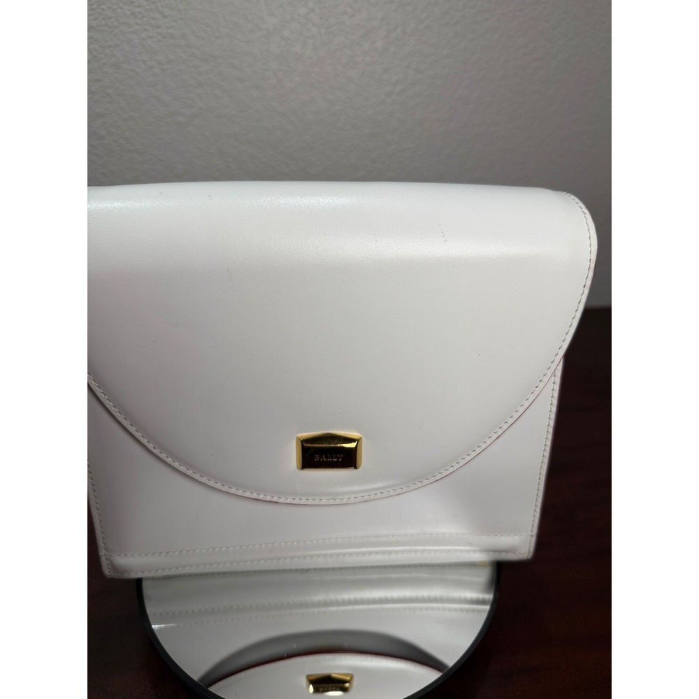 Bally Leather Handbag White Red Gold Hardware Flap Closure‎
